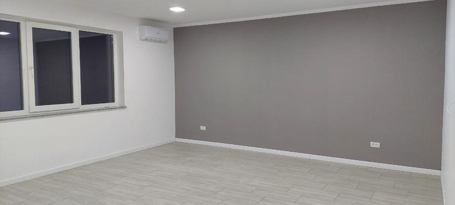 Cladire P+2 (duplex), sediu pentru activitate comerciala
