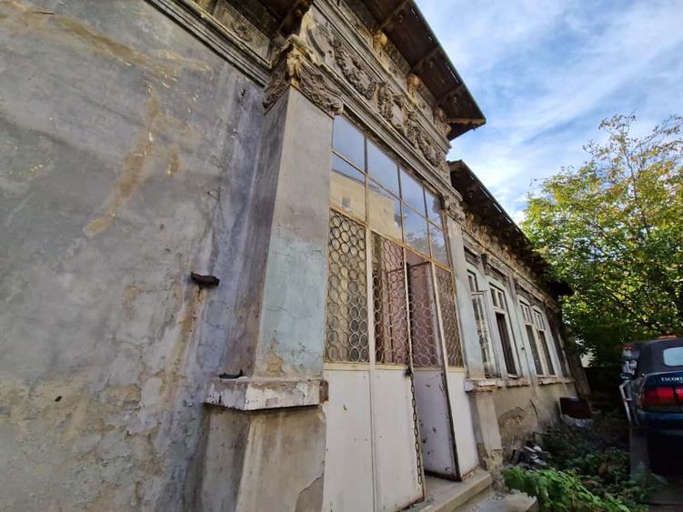 Casa de renovat - Popa Nan - Singur in curte