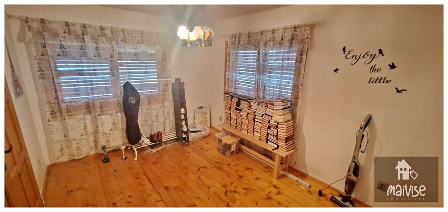 Casa de vanzare, Teren 927mp- Podul Olt , zona Centrala