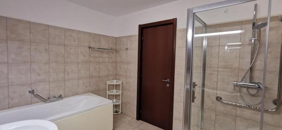 Primaverii Herastrau ap exclusivist 3 camere, curte proprie 100mp