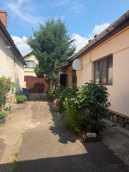 Casă individuală de vânzare în cartierul Lazaret – gata de mutare!