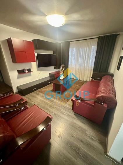 Apartament 3 camere semidecomandate de vânzare – Bacău, zona Milcov etaj 2/4