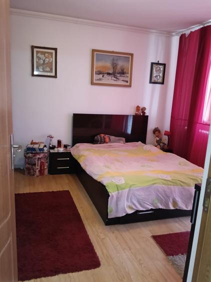 Apartament 3 camere zona 1 Decembrie 1918