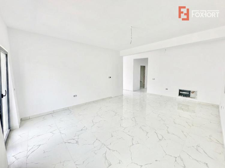 Duplex 4 camere si 2 bai - Mosnita Noua - toate utilitatile