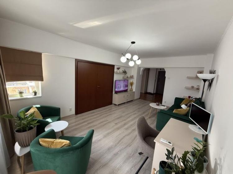 Apartament 2 camere | Bd. Unirii – Tribunalul București | Metrou Unirii