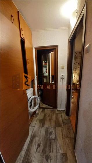 Apartament 2 camere cf 1 semidecomandat zona Micro 3