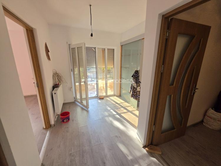 Exclusivitate! Casa P+M înaltă, 4 camere, mobilata, utilata, Valu lui Traian! - 8