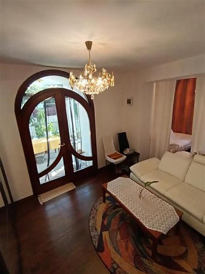 Casa Centru Istoric 4 camere , caramida, ,Sup terenului 272 mp