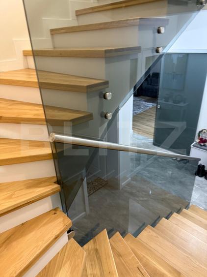 Exclusivitate ! Duplex 5 camere, Lux, 115 mp, 70 mp curte, Iazului