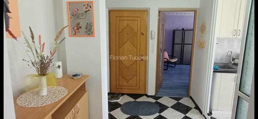 Vând apartament în Tulcea, str Podgoriilor