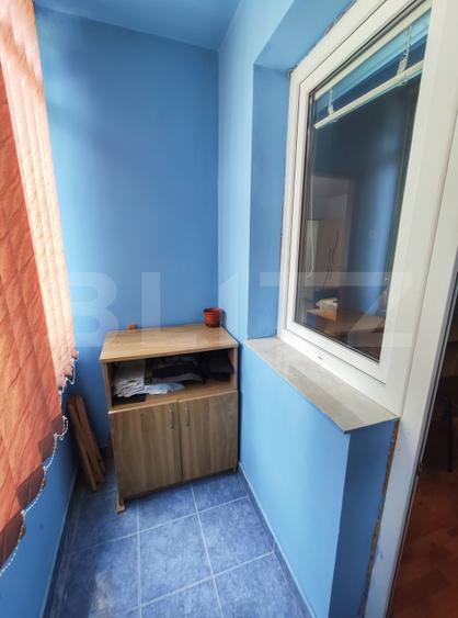 Apartament cu 3 camere, 49 mp, etaj 1, mobilat, zona Micro 15