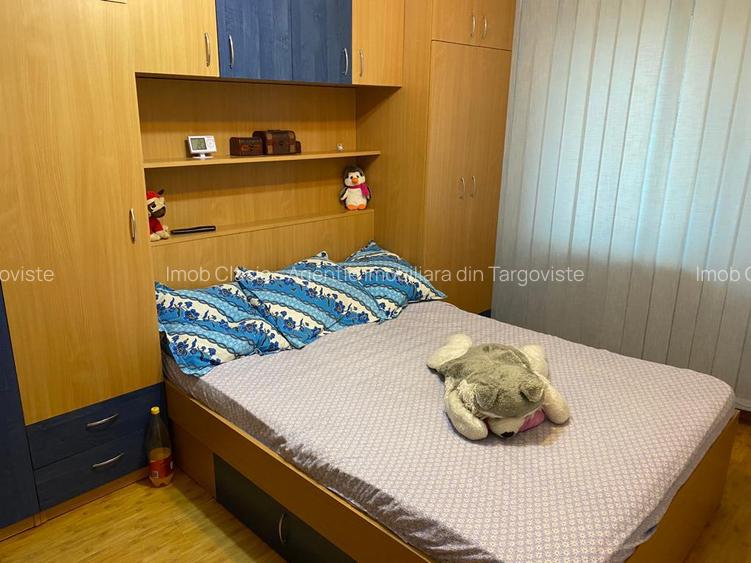 Micro 6 Târgoviște,  etaj2/4, închiriere apartament 3camere - 3
