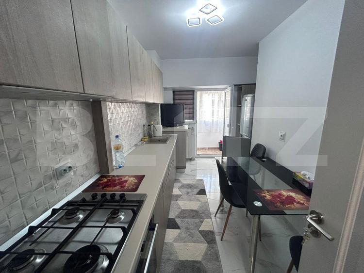 Apartament de inchiriat, cu 2 camere, 54 mp, zona ultracentra