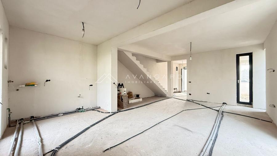 Casa tip Duplex 4 camere, Floresti, zona parcul Poligonului, gradina, parcare