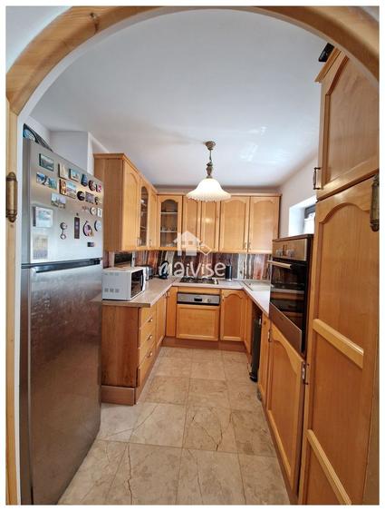 Casa cu teren 670 mp, zona linistita I Brasov