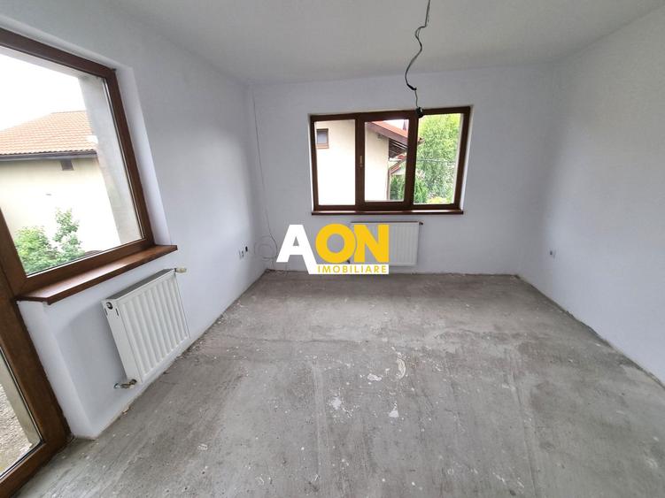 De vanzare casa 6 camere, S+P+M, 900mp teren, Cetate