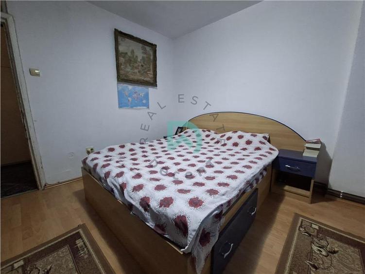 Apartament 3 camere Judetean, Brasov