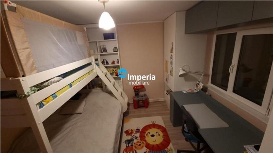 Apartament 3 camere renovat complet, etaj 1, zona BRD Rond Vechi