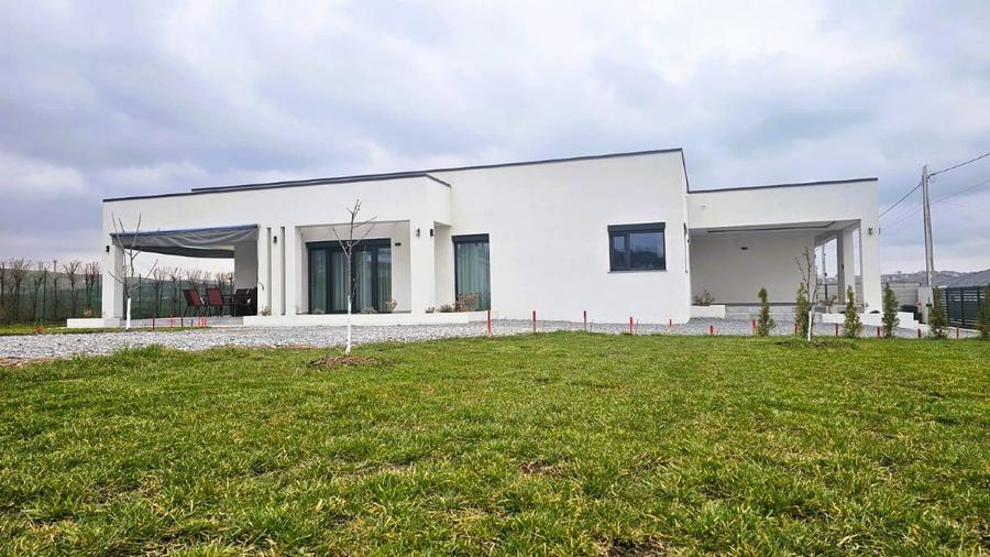 Casă modernă parter | stil minimalist - complet mobilată și utilată