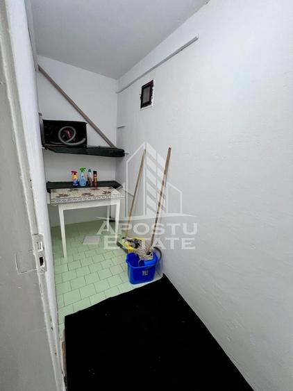 Apartament de inchiriat la parter, 3 camere, Aradului, Timisoara