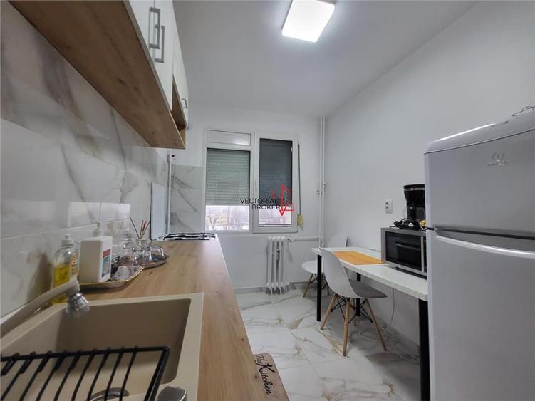 TRAPEZULUI METROU / 2 CAMERE LA CHEIE