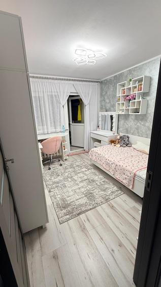 Apartament 4 camere zona Parcul Curcubeului , renovat , mobilat