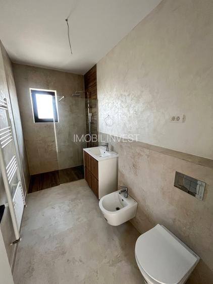Casă modernă individuală, 3 camere, 2 bai, 300 mp teren