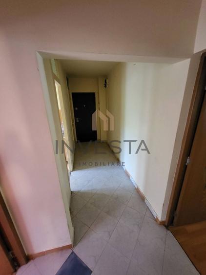 Apartament 2 camere, etaj intermediar, Plopilor– locatie excelenta