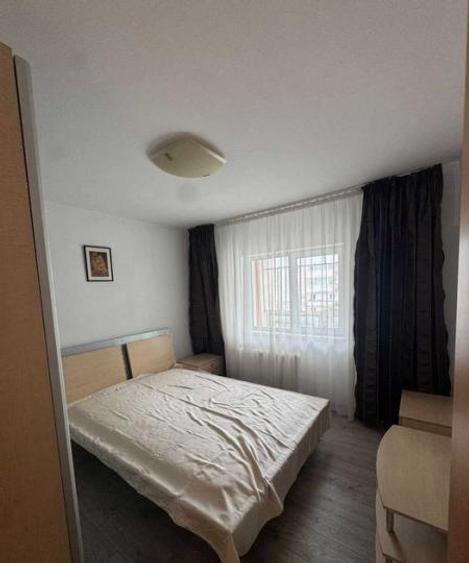 Închiriere Apartament 3 camere în Octavian Goga