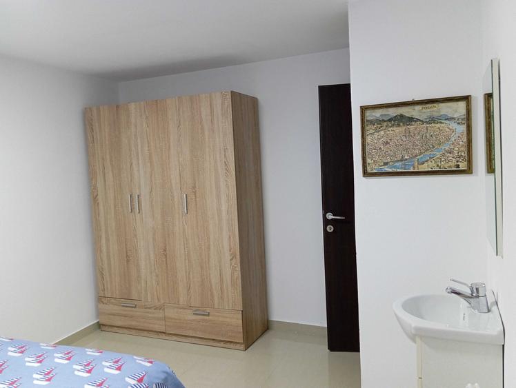 APARTAMENT 3 CAMERE | RAHOVA | CENTRALA PROPRIE