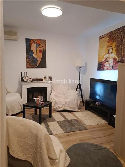 Casa renovata la cheie Eroii Revolutiei - 2
