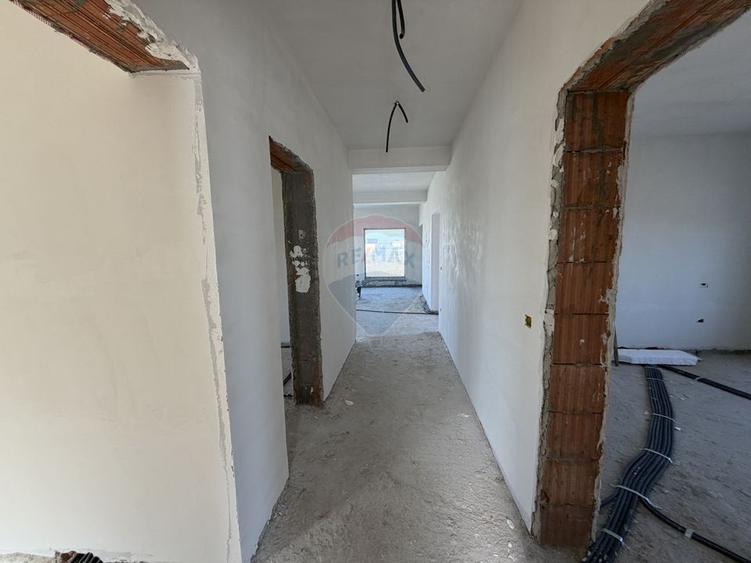 Casă cu 4 camere Campineanca