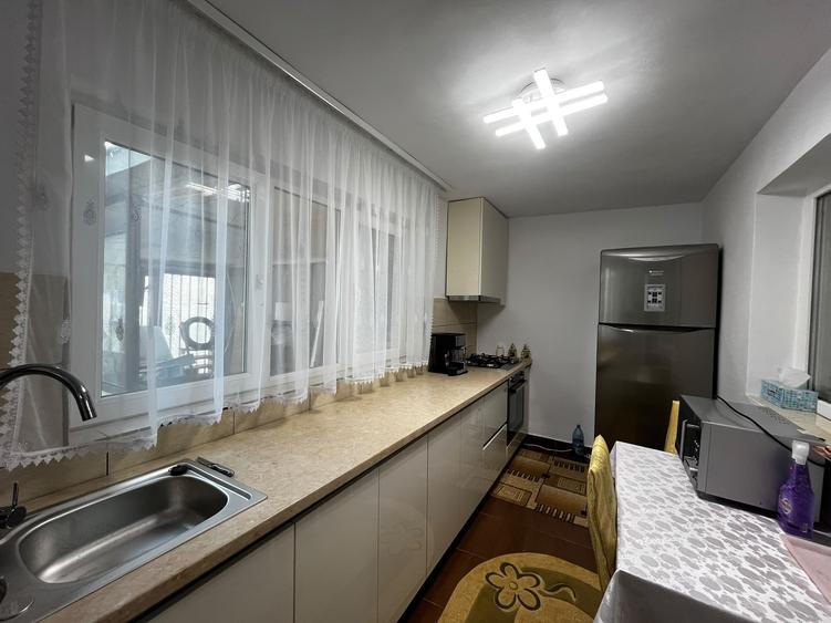 Apartamente 2 camere în casă | Chiajna, lângă București | 500 € | Parcare