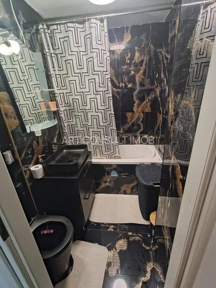 Trapezului | 2 Camere | Metrou | Bloc Izolat | Centrala Bloc