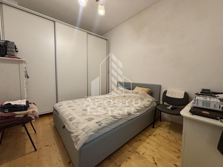 Casa 2 camere de vanzare Calea Sagului, Timisoara, curte comuna