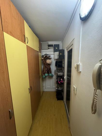 Apartament cu 2 intrari, beci 27 mp, mobilat – Orasul Vechi