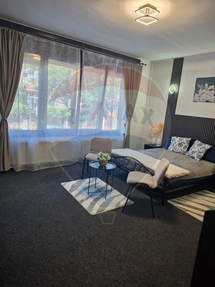 Apartament cu 2 camere de închiriat în zona P-ta Romana
