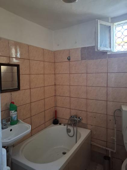 Casa la sol, teren 400 mp, gaz, Ville Noi, 100000 euro