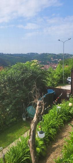 Vand casa renovabila cu teren de 345 mp in Schei