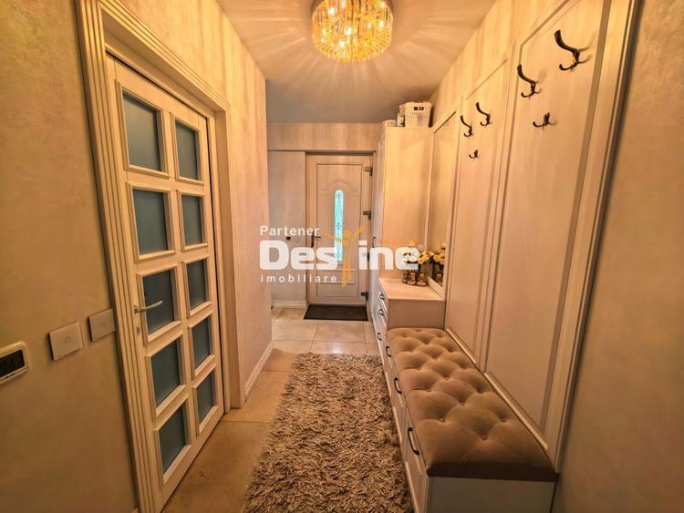 Duplex modern cu design britanic 7 camere D+P+1+M 160 mp