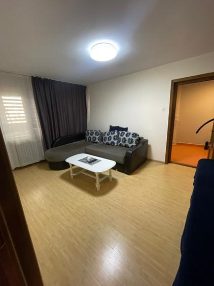 Apartament spatios 2 camere, zona Valea Rosie - aproape de Piata