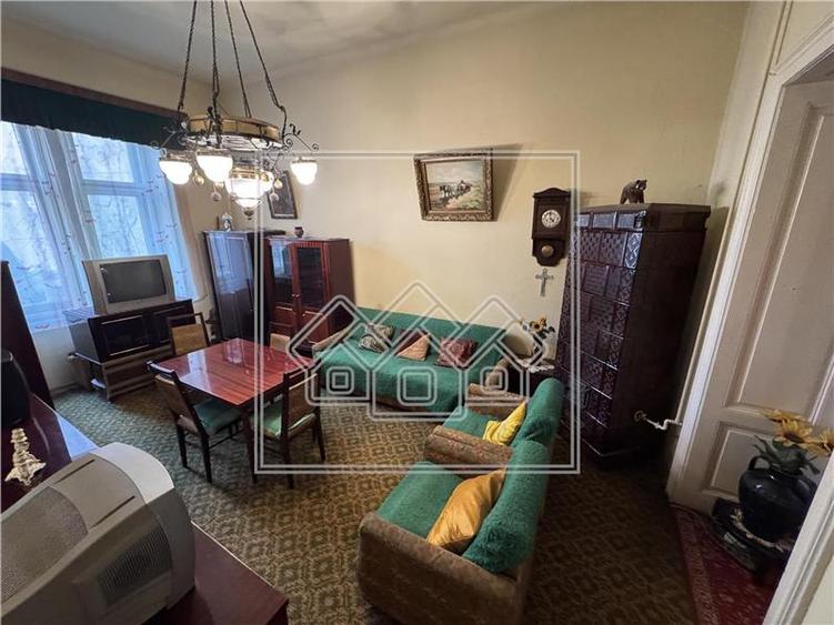 Ap.2 camere - zona ultracentrala - reper Hotel Continental Forum
