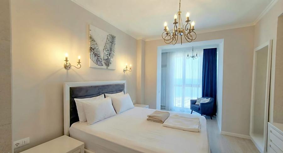 Frontal Sea View–120 sqm-Reyna Beach