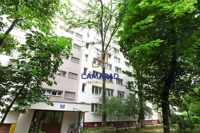 Apartament cu 4 camere - renovat - cu boxa - vânzare | Drumul Taberei - 15