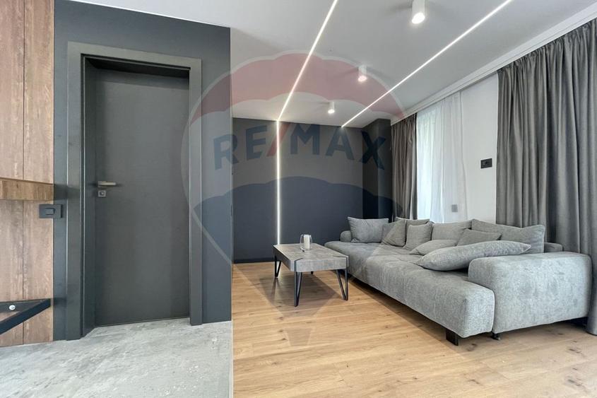 Penthouse pe 2 niveluri, 115 mp, imobil nou