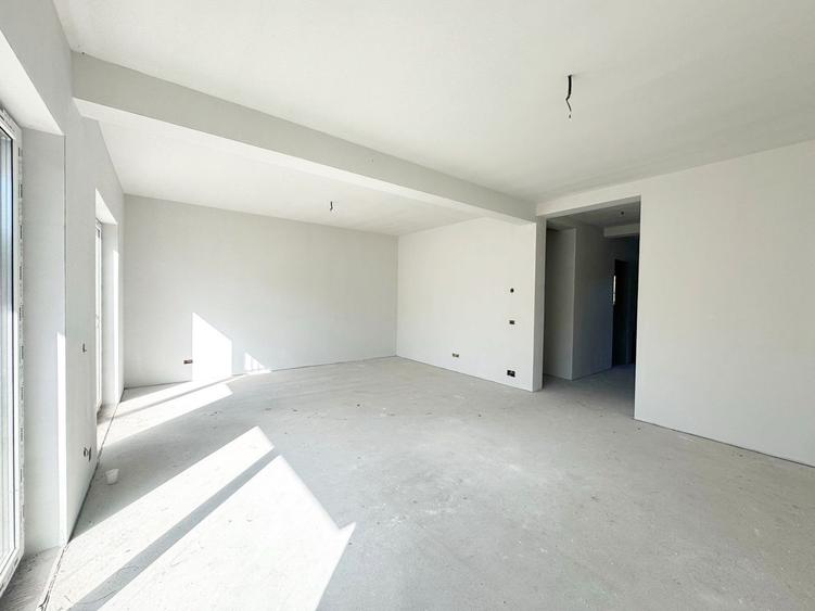 Casa tip duplex cu garaj, 130 mp utili - Floresti
