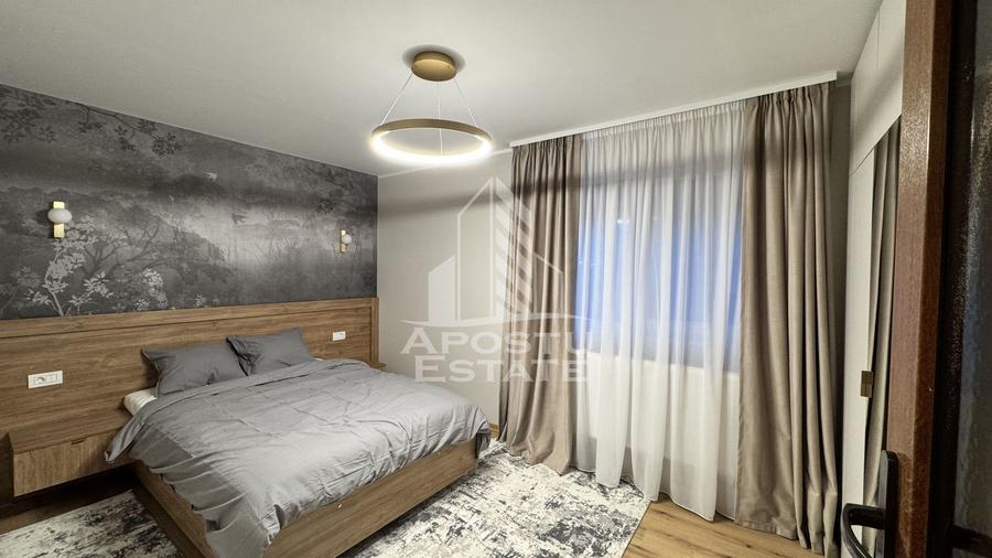 Apartament 3 camere , semidecomandat, zona Sagului