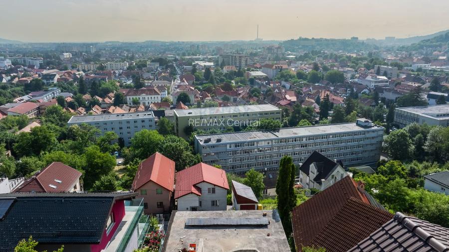 Casă cu potențial investițional pe Str. Căprioarei, Brașov - 3