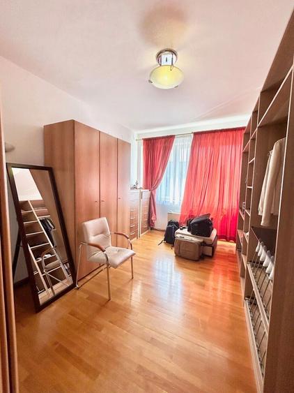 Vila cu piscina | teren 900 mp | complex rezidential | British School