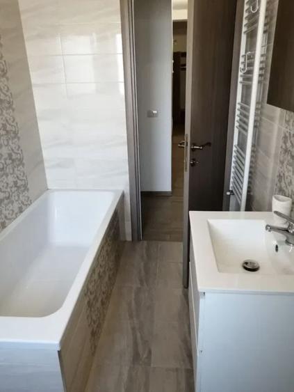De închiriat 2 camere | 500 m Coresi | Terasă + Parcare